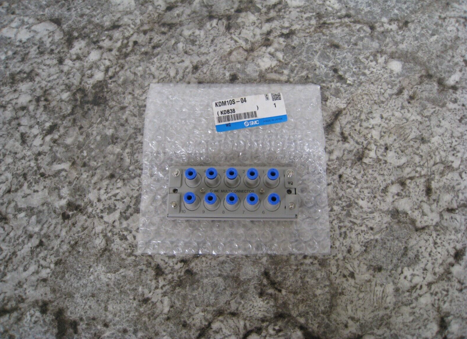New SMC KDM10S-04 4mm OD 10-Tube Rectangular Multi Connector Free Shipping