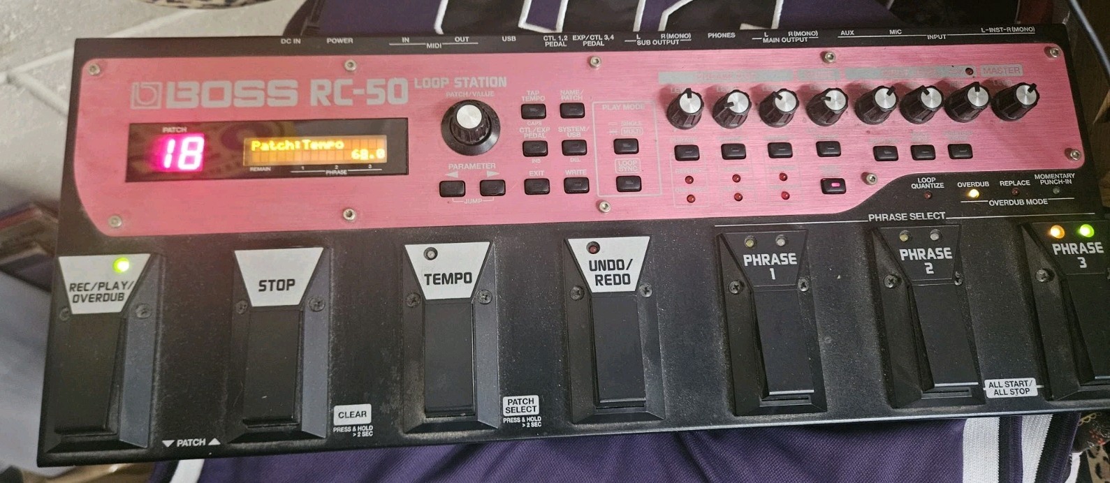 Boss RC-50 Loop Station Looper Guitar Effects Pedal Turns On Tested Read