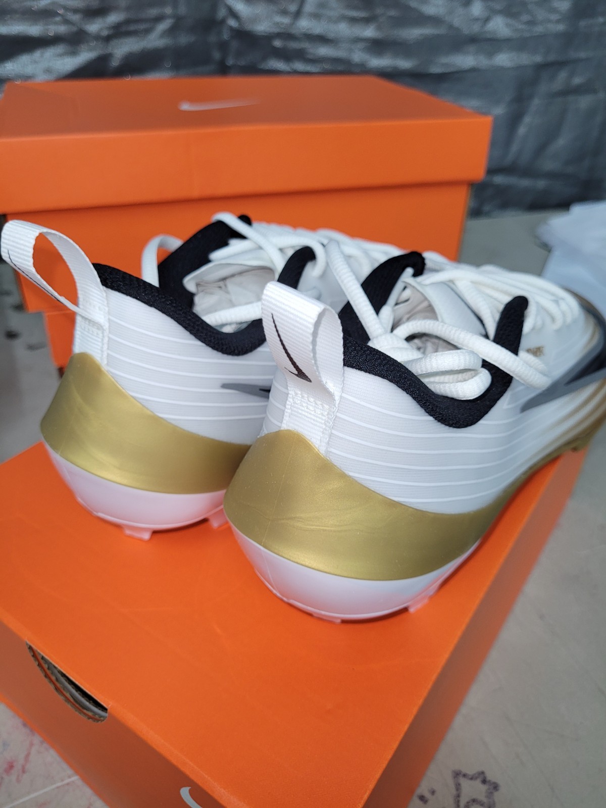 Nike Vapor Speed 3 Men's Size 9 Football Cleats White Gold 2025 NEW