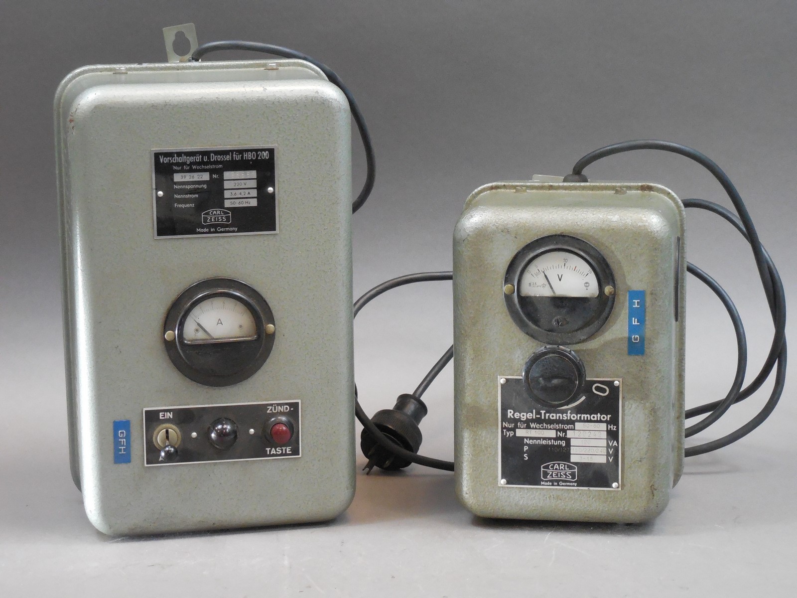 LOT of 2 Zeiss Regel-Transformator Vorschaltgerat HBO 200 Steampunk Movie Props