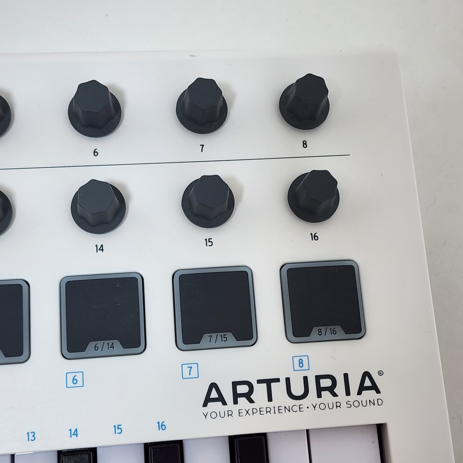 Arturia MiniLab MKII 25 Key Slim Keyboard Controller