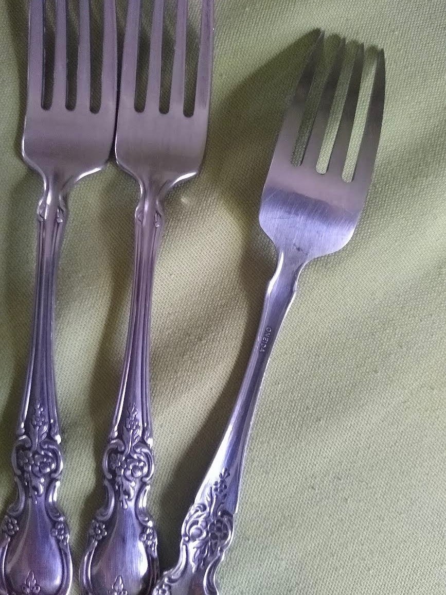 Oneida LOUISIANA Stainless Salad Forks (3)