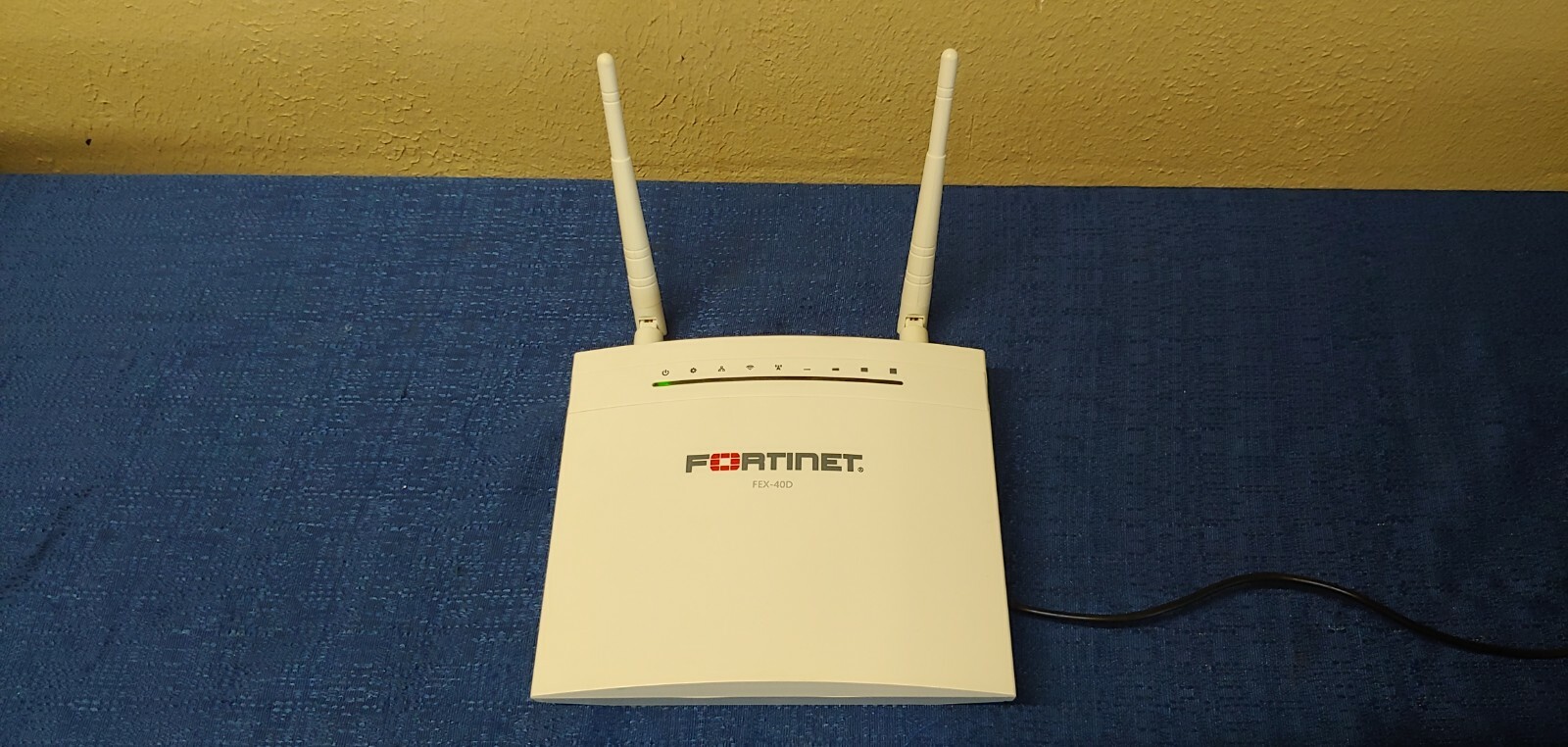 Fortinet FortiExtender FEX-40D-NAM Cellular Modem Wireless Router