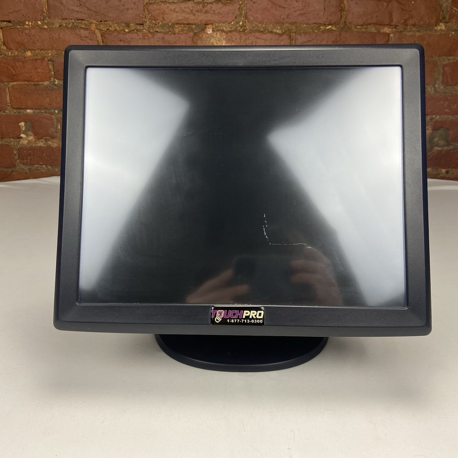 ELO 15 Inch Touch Screen Monitor ET1515L-7CWC-1-GY-G Tested w/ Stand | No Cables