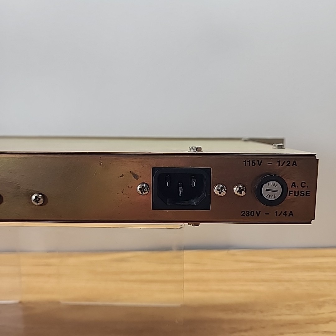 Inovonics 222 AM NRSC Broadcast Audio Processor