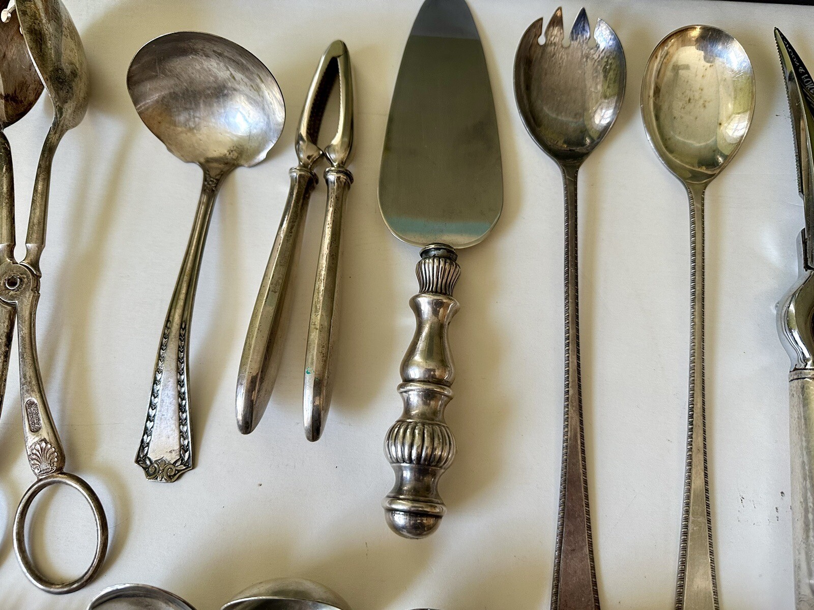 59 pc LOT ASSORTED SILVERPLATE SERVING FLATWARE 1940'S-1980'S STAINLESS