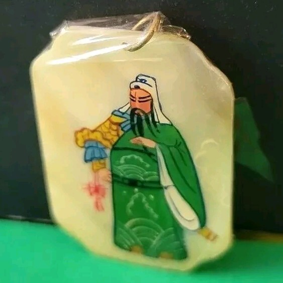 Natural Shell Delicate Asian Figurine Charm Hand Painted