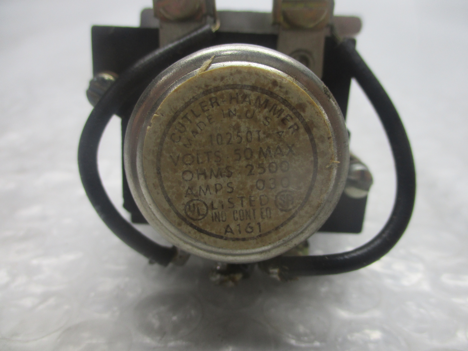 CUTLER HAMMER 10250T SELECTOR SWITCH UNMP