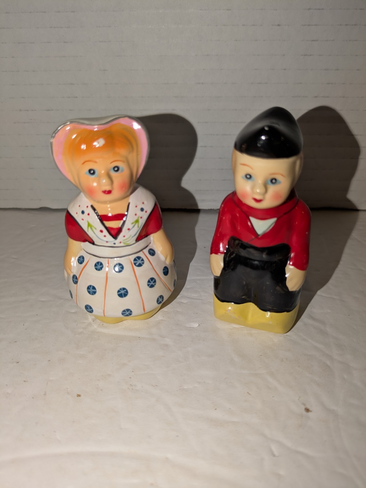 VTG Pencil  Sharpener Set Dutch Girl Boy Folk Art Ceramic Doll  Holland