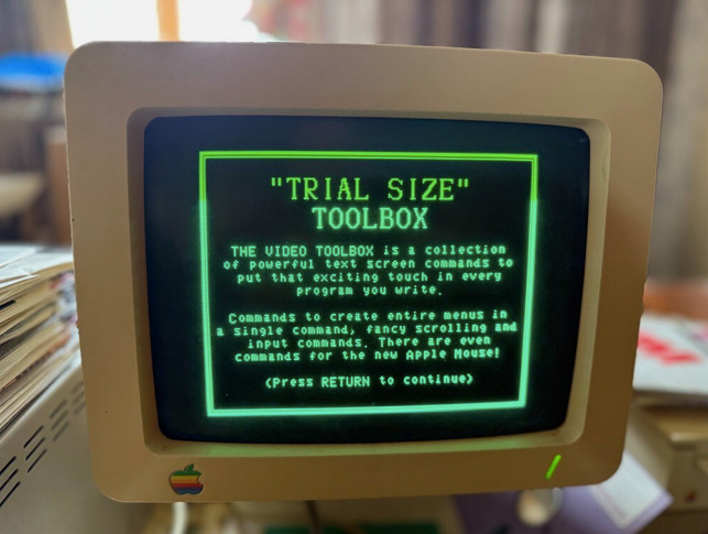 Apple 2 Software: FontWorks by Mark Simonsen with Trial Toolbox