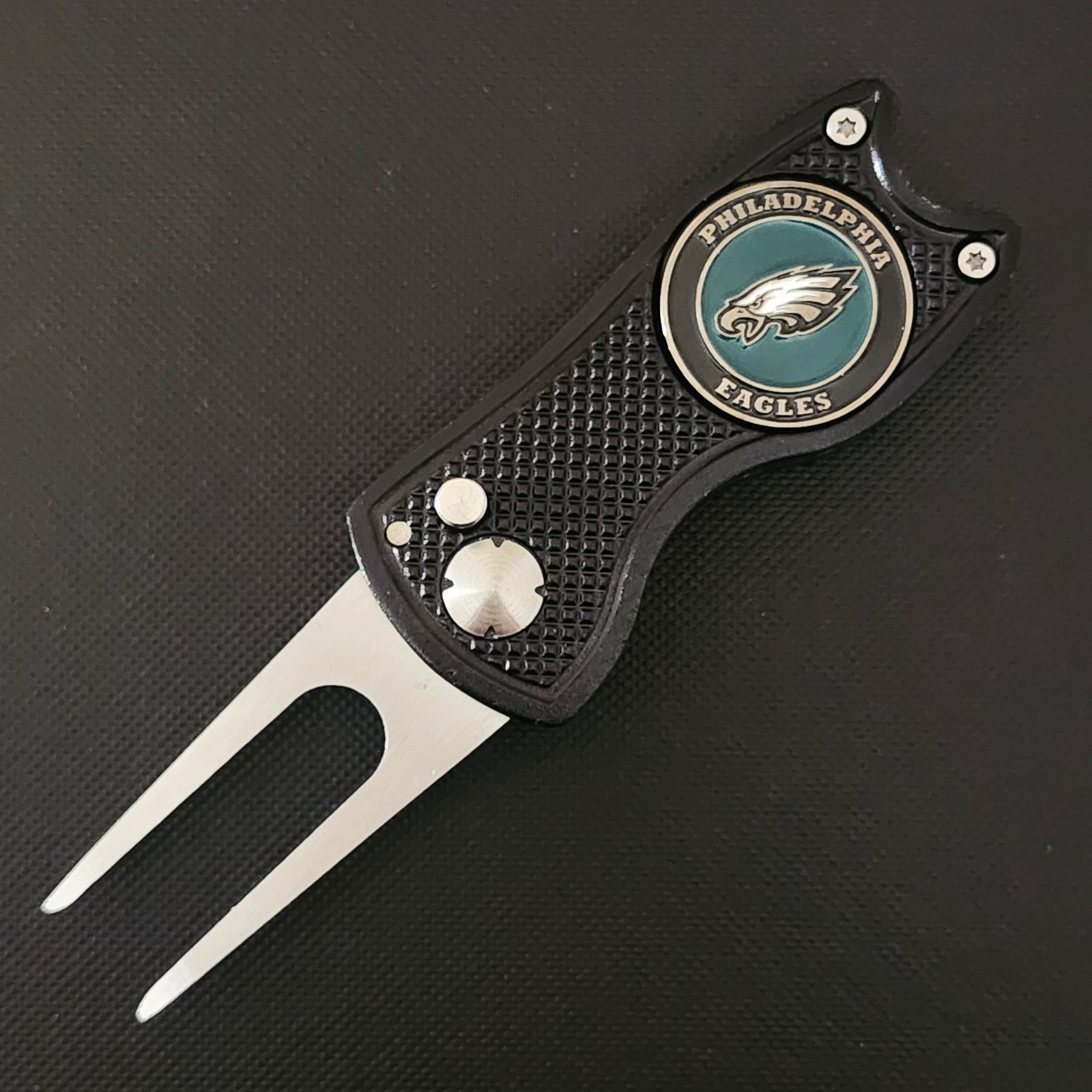 NFL Philadelphia Eagles Switchblade Divot Repair Tool 2-Sided Golf Ball Marker