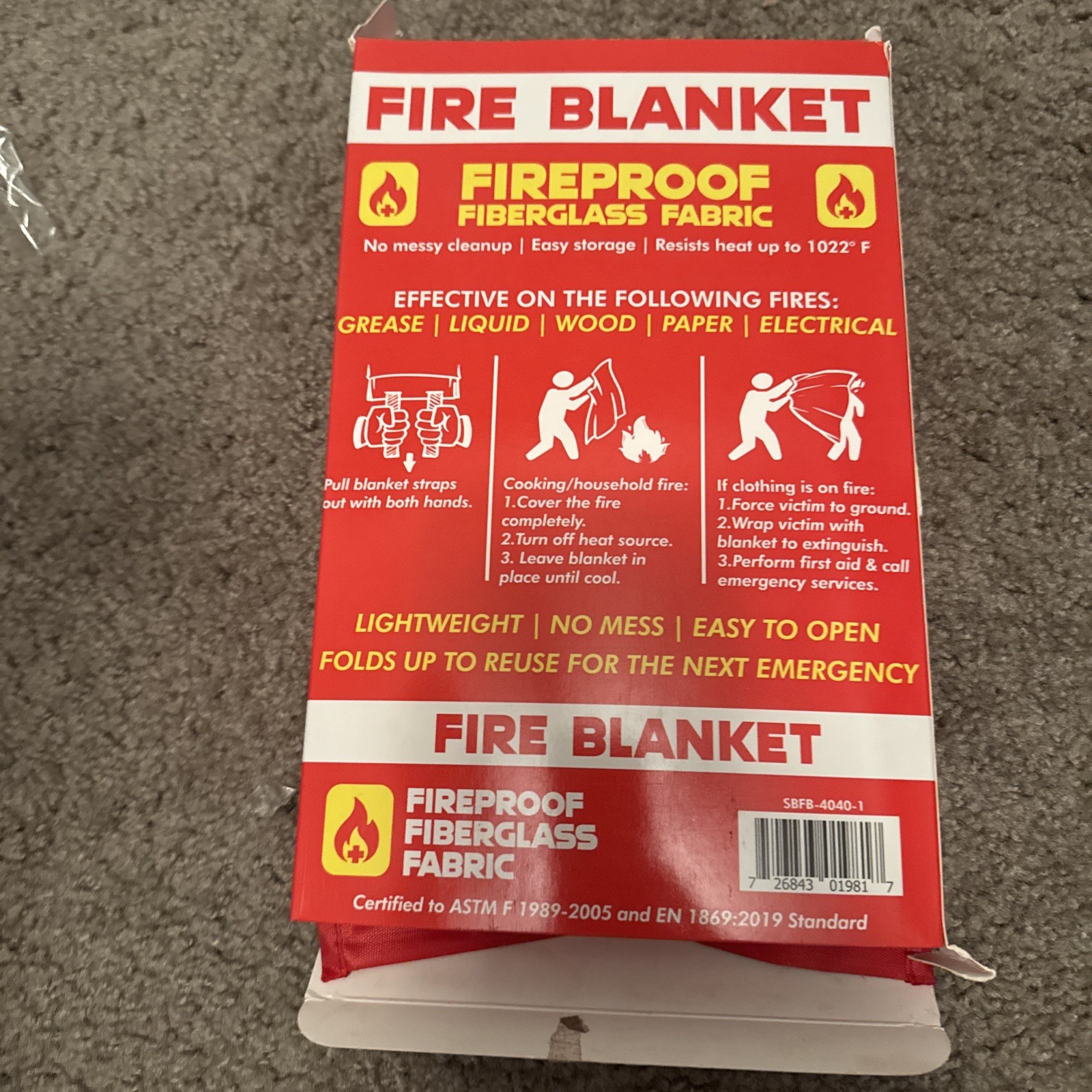 Silverback 40" X 40" Fireproof Fiberglass Fire Blanket