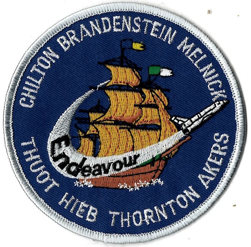 NASA SPACE SHUTTLE STS-49 MISSION PATCH