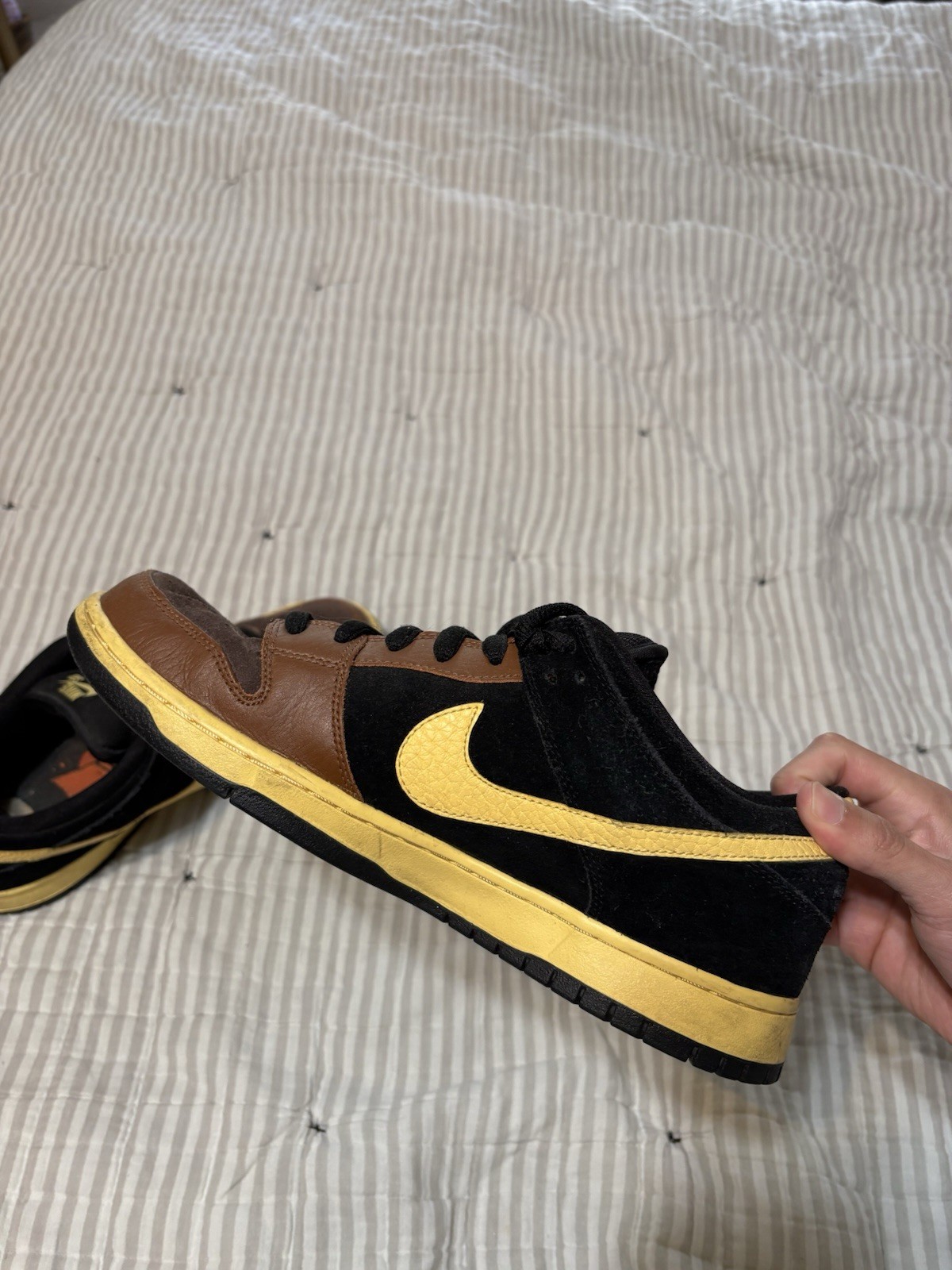 Nike SB Dunk Low Black and Tan “Guinness” Mens Size 11
