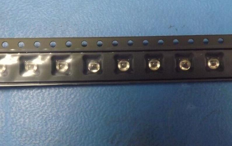 (10PCS) BXIR-85120AA-0000 Infrared Emitter 850nm 1.9V 1.5A 270mW/sr @ 1A