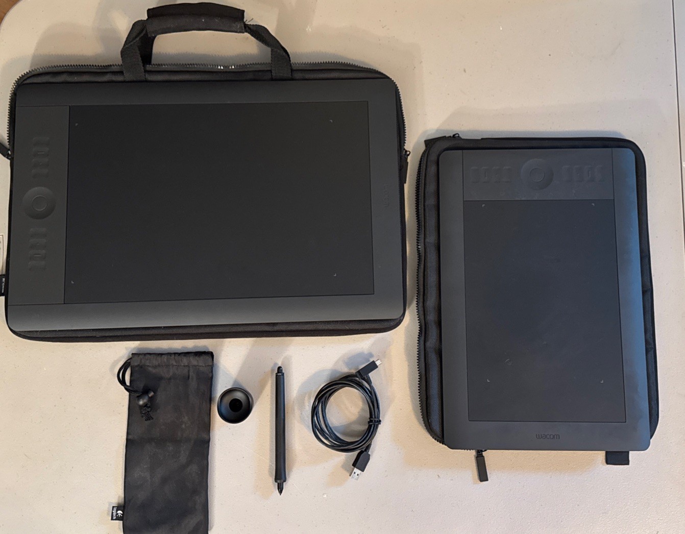 Wacom Intuos 5 M/L Combo Pack PTH-650/850 - Used Good Condition