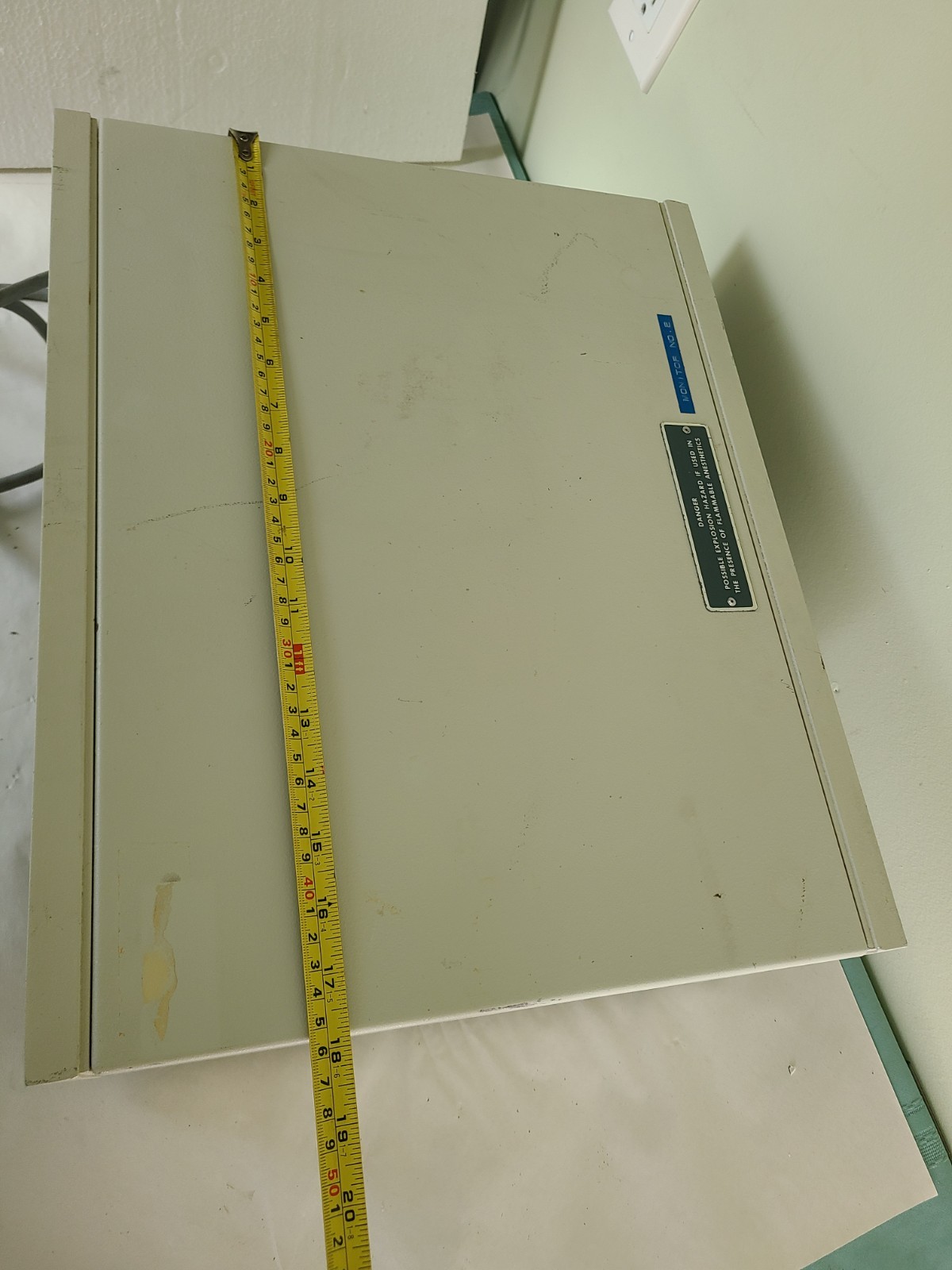Vintage Model 2106 FETASONDE unit ROCHE, Powers Up, AS IS UNTESTED