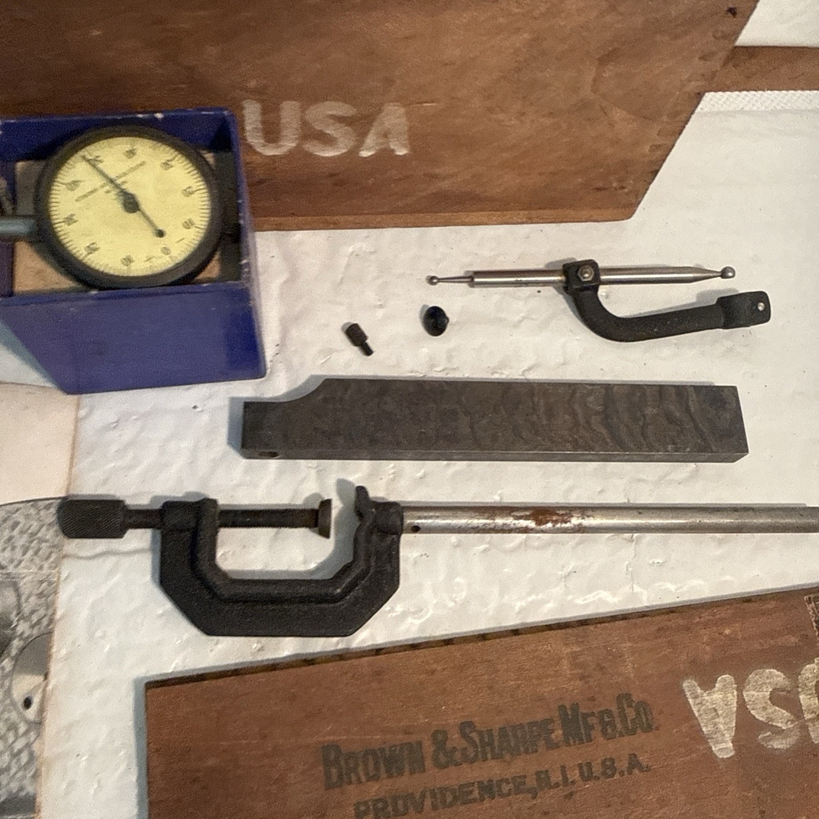 Brown & Sharpe 740 Universal Dial Indicator Set .001" w/ Accessories COMPLETE?
