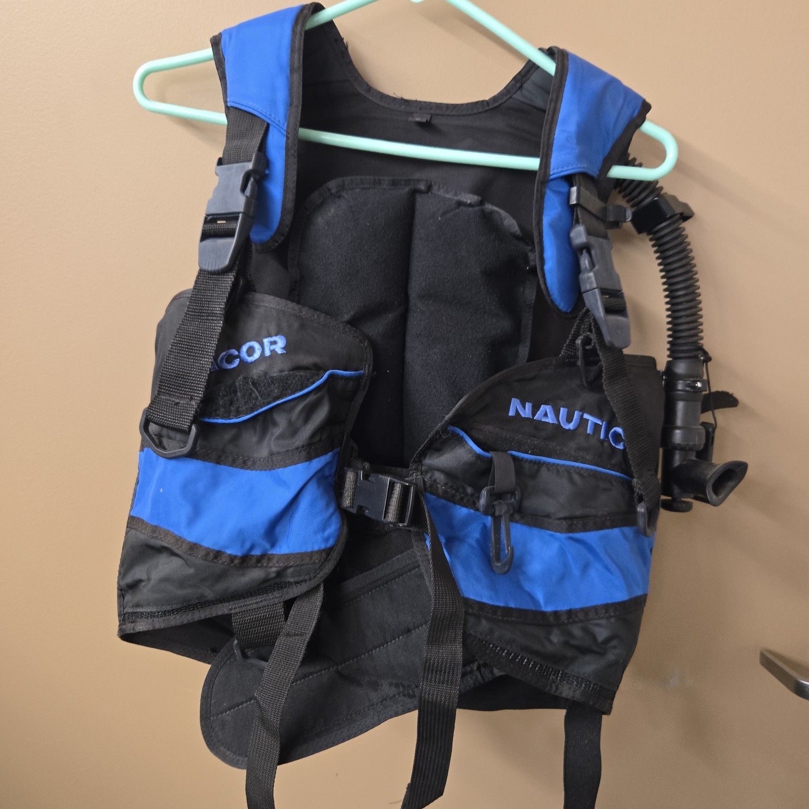 Dacor Nautica Buoyancy Compensator Vest  Small