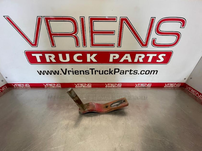 KENWORTH K282-439 HINGE-HOOD