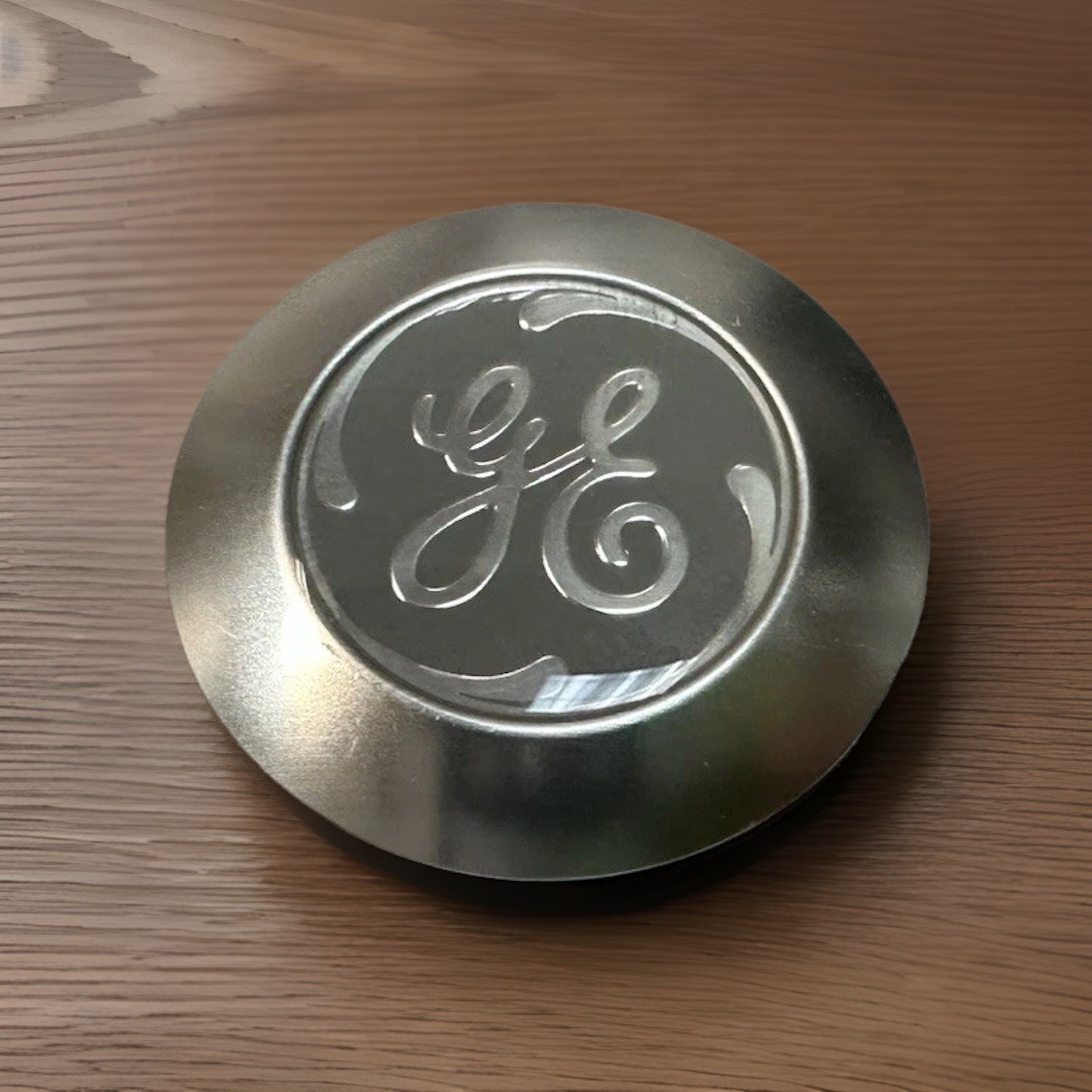 GE Badge Nameplate WR04X10143, 1.40"DIA x 0.17" Thick, Satin finish, OEM NEW