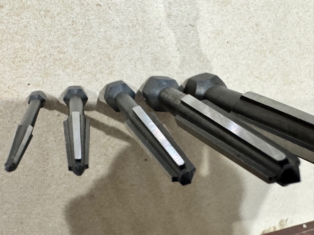 UZ 5-Pc. Dual Action Screw Extractor set, Made in Germany (READ DESCRIPTION)