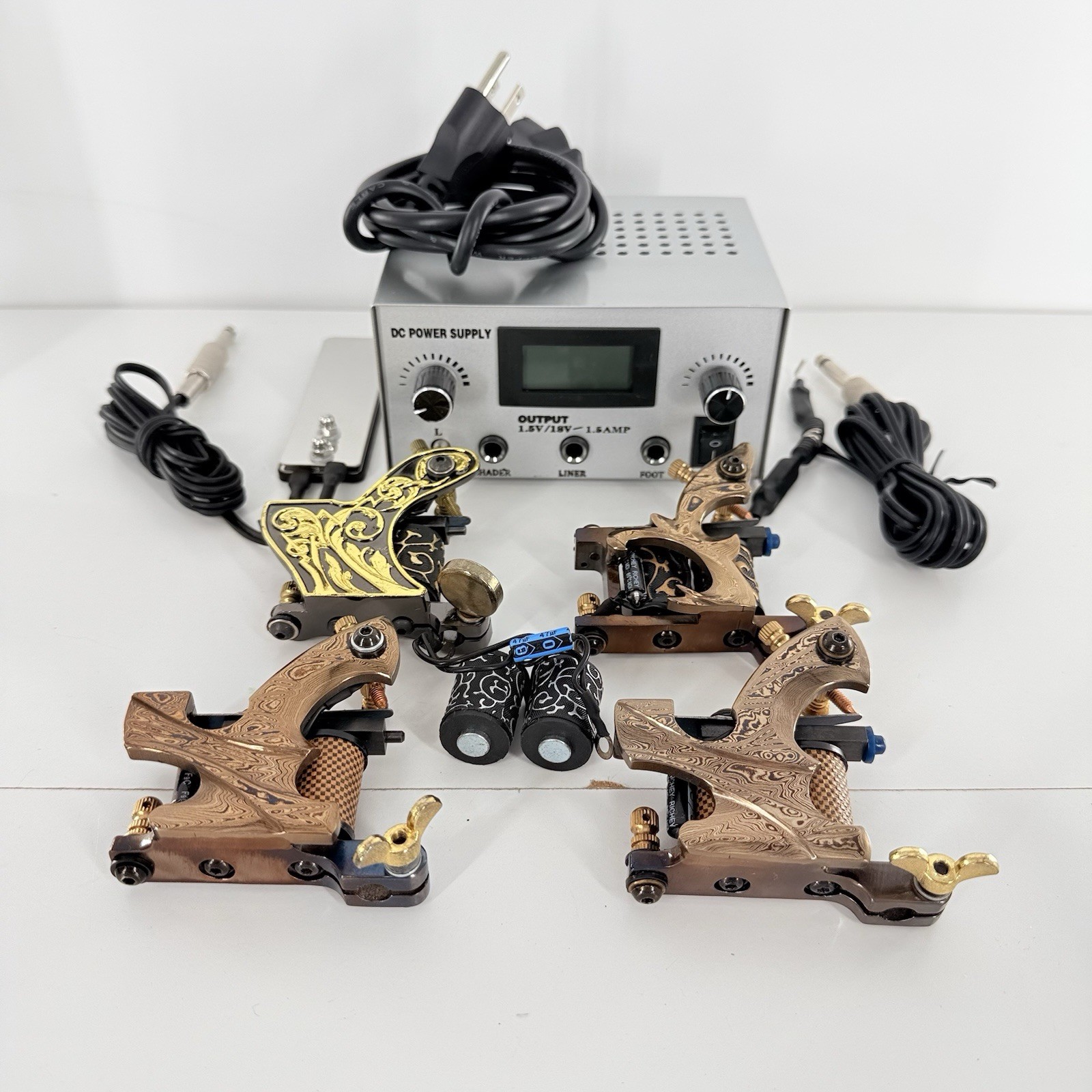 Tattoo Machine Kit 4 Guns Power Supply Foot Pedal Cords Complete Set New