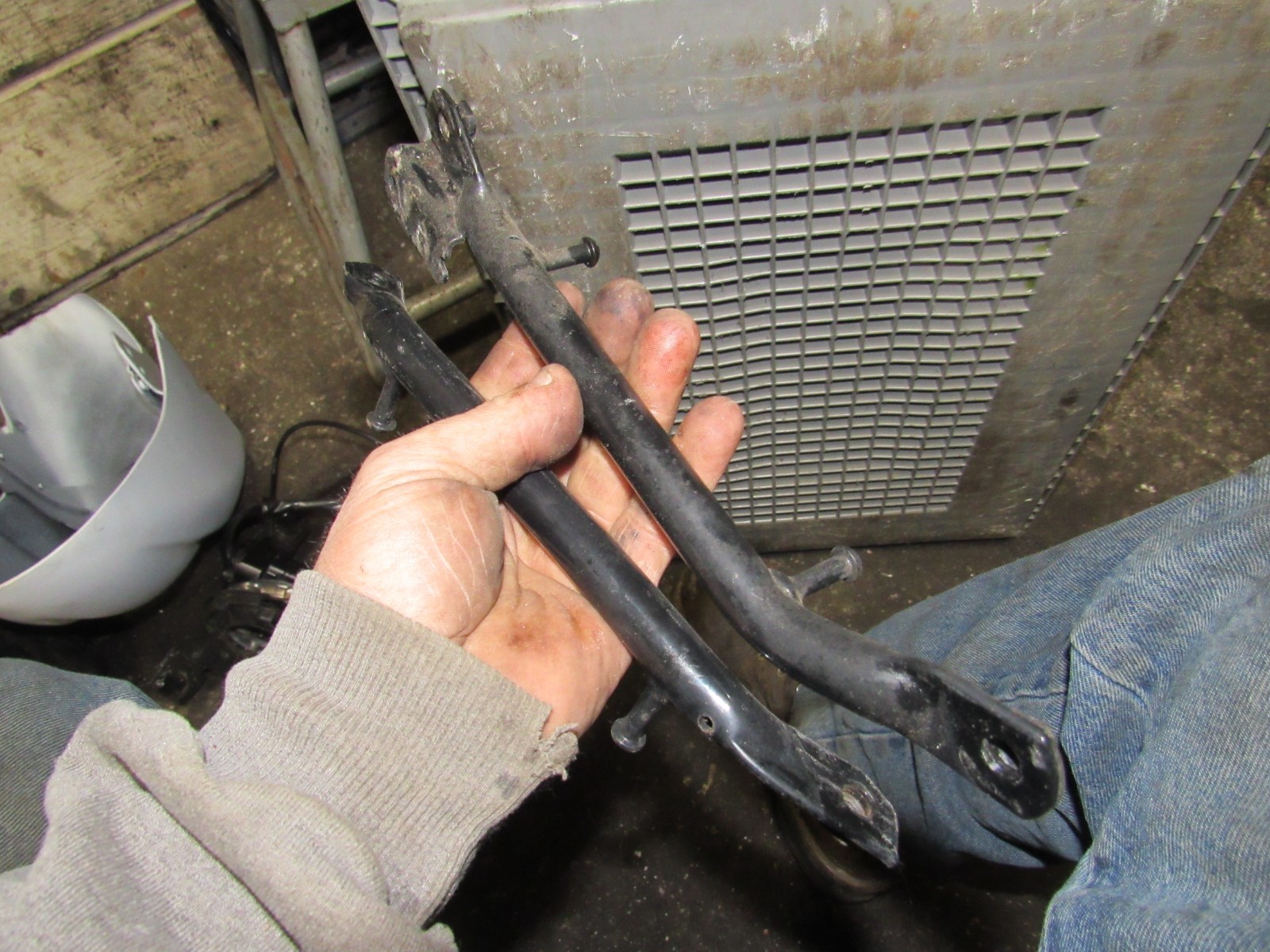1993 kawasaki zx-6 zx600 e ninja rear grab rail lift handles 93