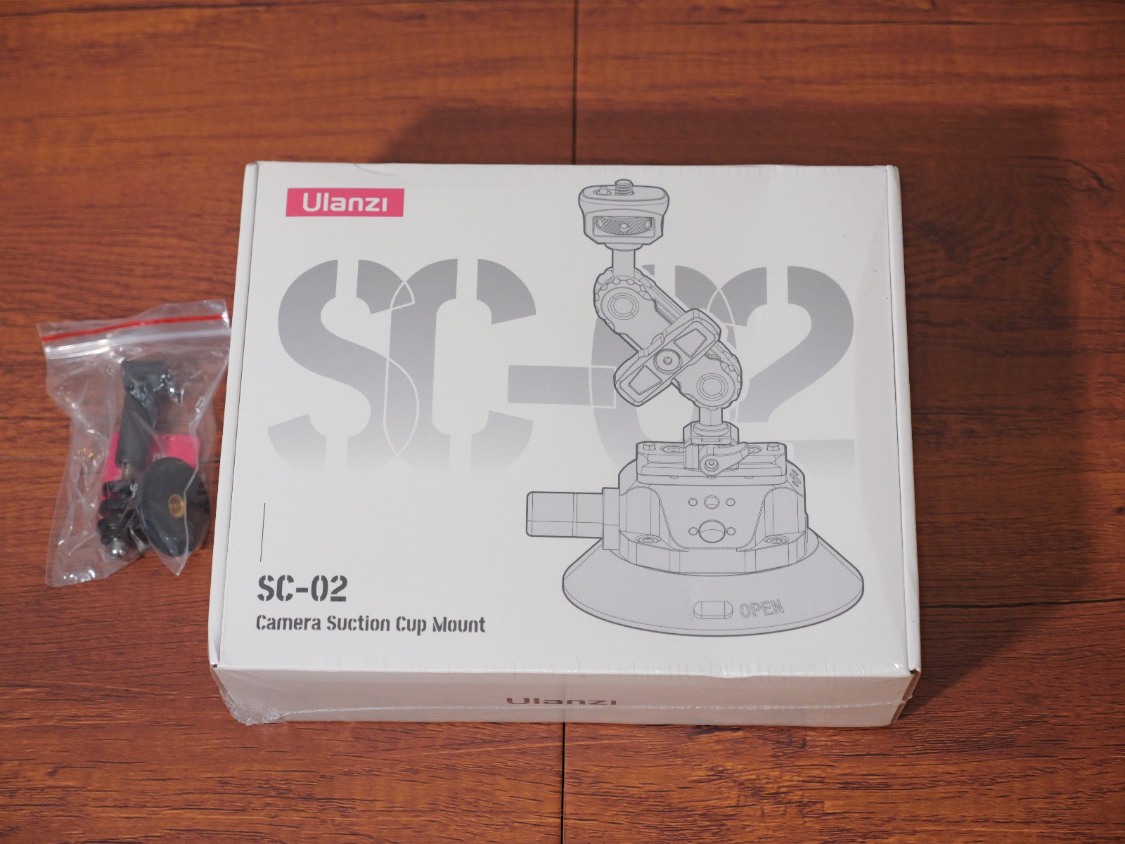 ULANZI SC-02 4.5" Suction Cup Camera Mount w/Magic Arm - New