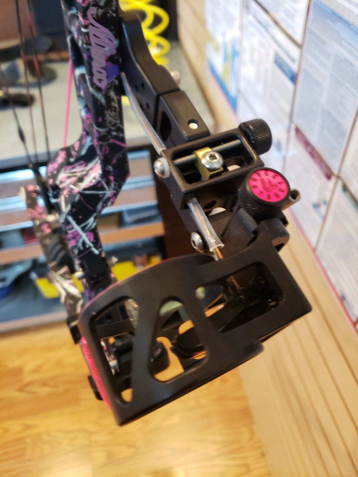 Winchester Compound Bow (pink) 60-70 lb