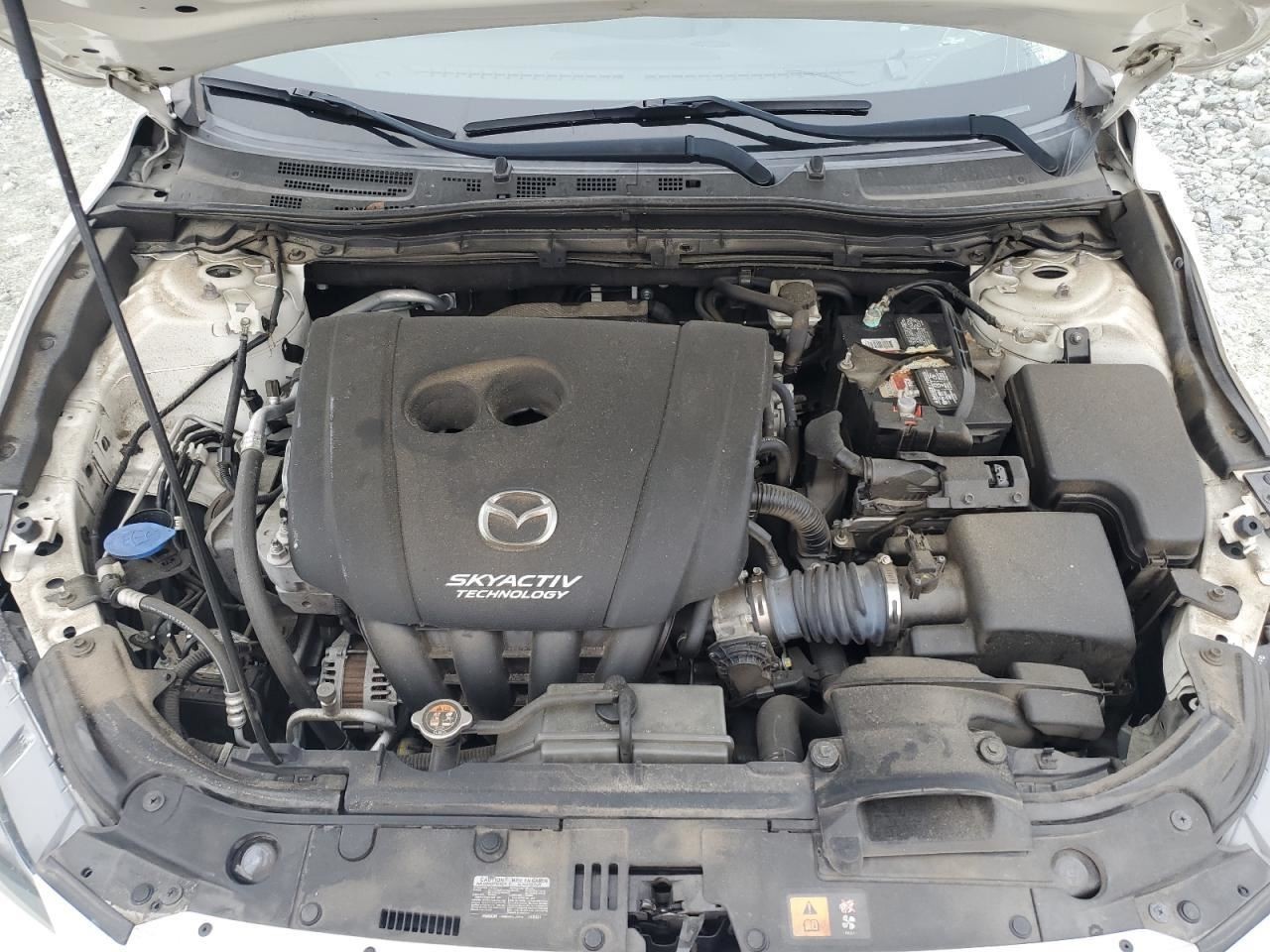 3 2018 Glove Box 4916502