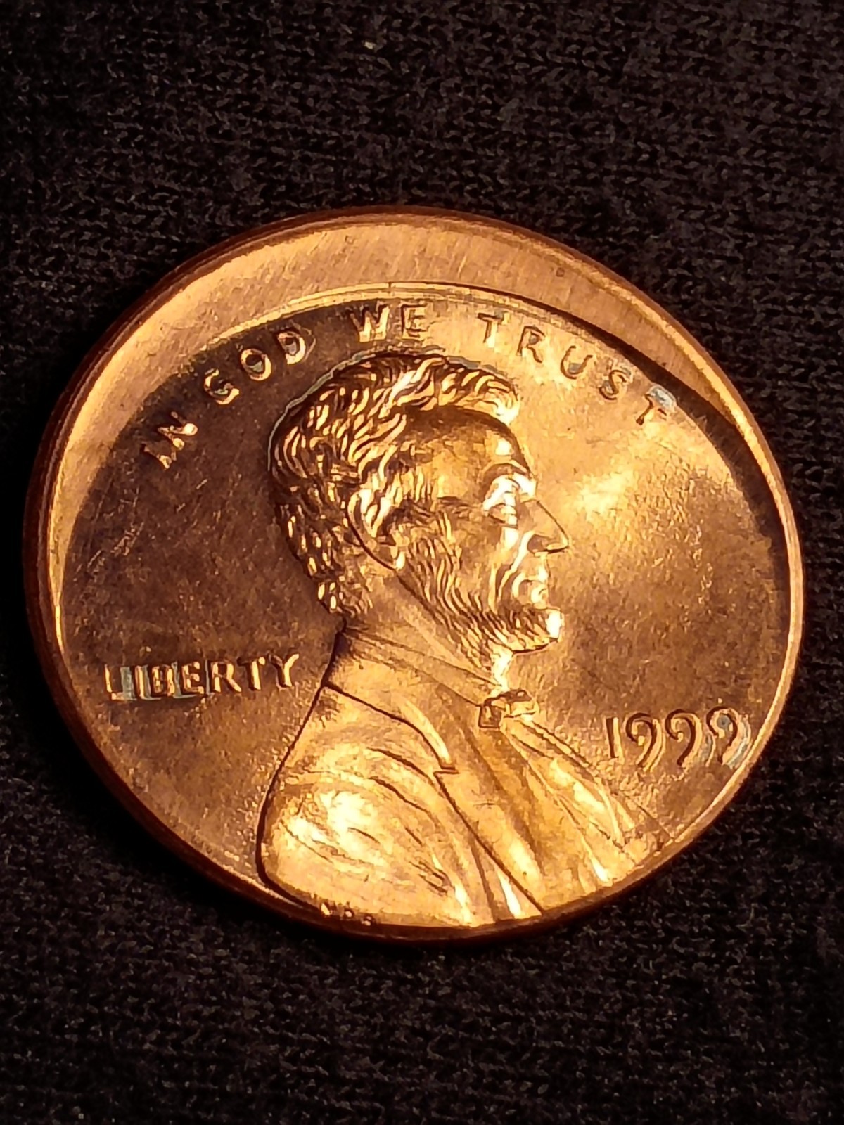 1999 Lincoln Cent Beautiful red  15% Off-Center Strike UNC.                #143