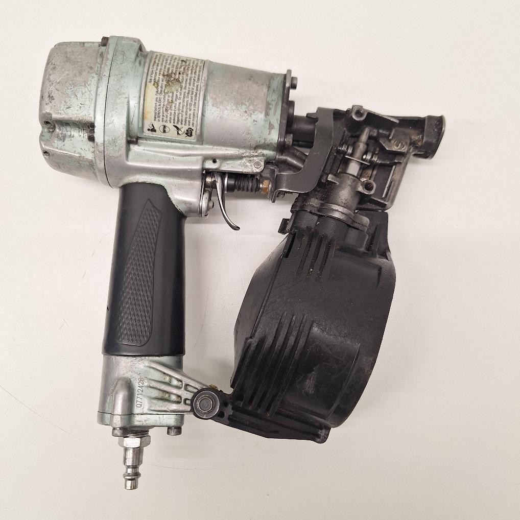 120PSI 1 3/4"  HITACHI NAILER (P06032964)