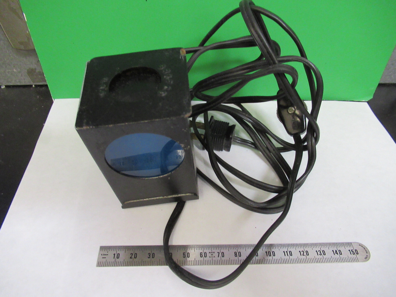 ANTIQUE GENERIC LAMP ASSEMBLY WORKS FINE MICROSCOPE PART AS PICTURED X4-A-28