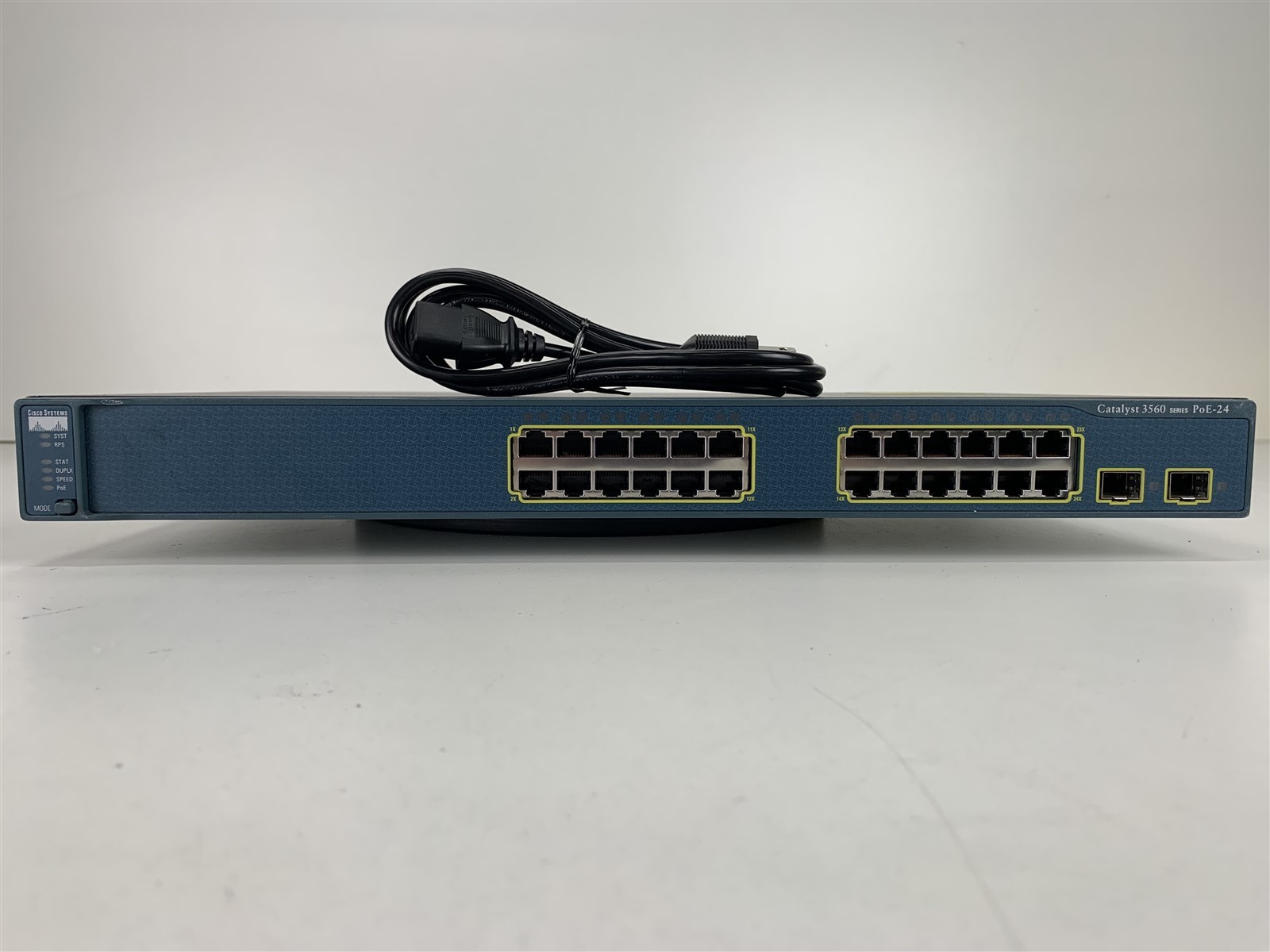 Cisco Catalyst (WS-C3560-24PS-E) PoE 24-Port Rack-Mountable Ethernet Switch