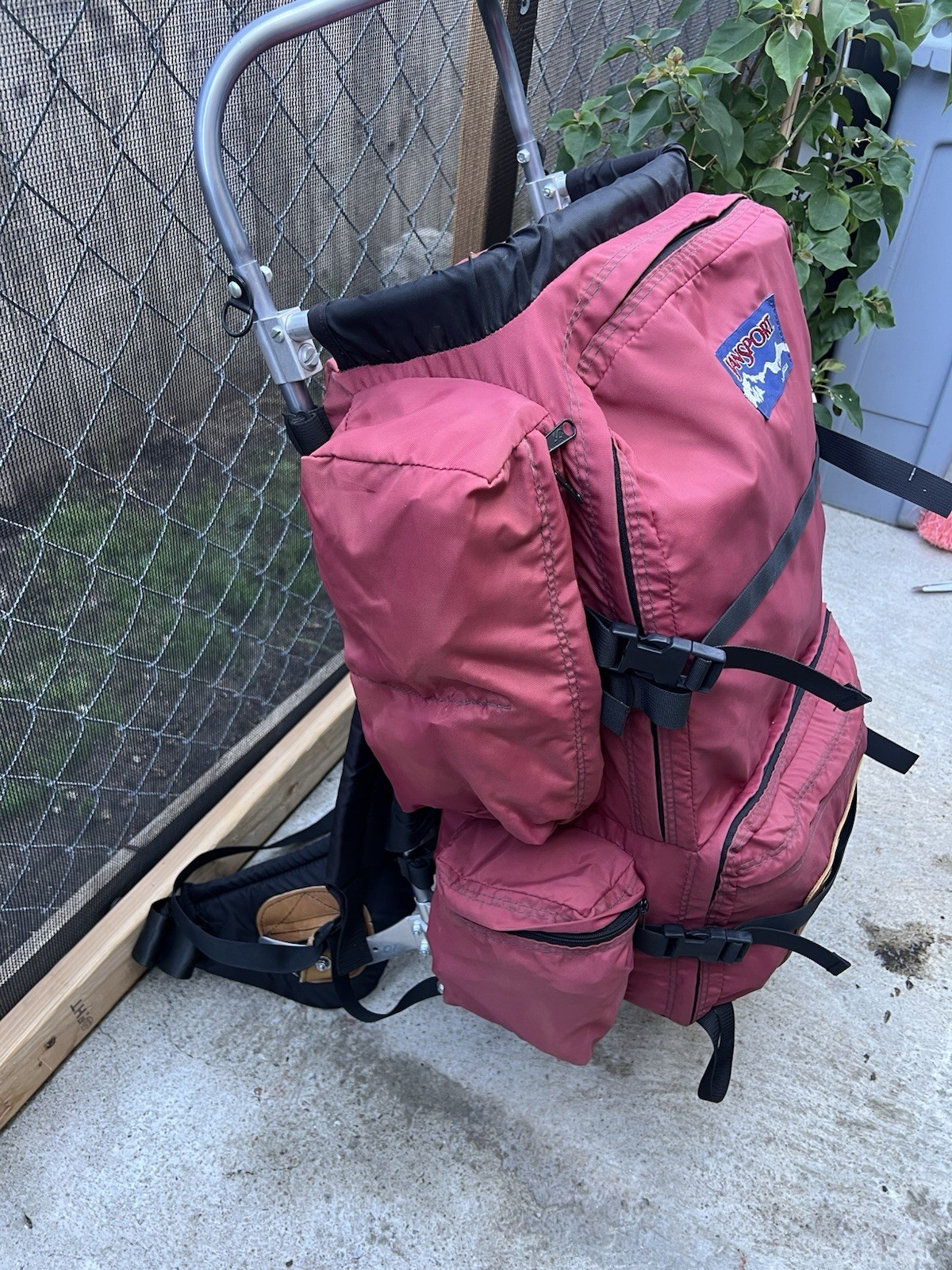 Vtg Jansport External Frame Red Camping Backpack Hip Wings