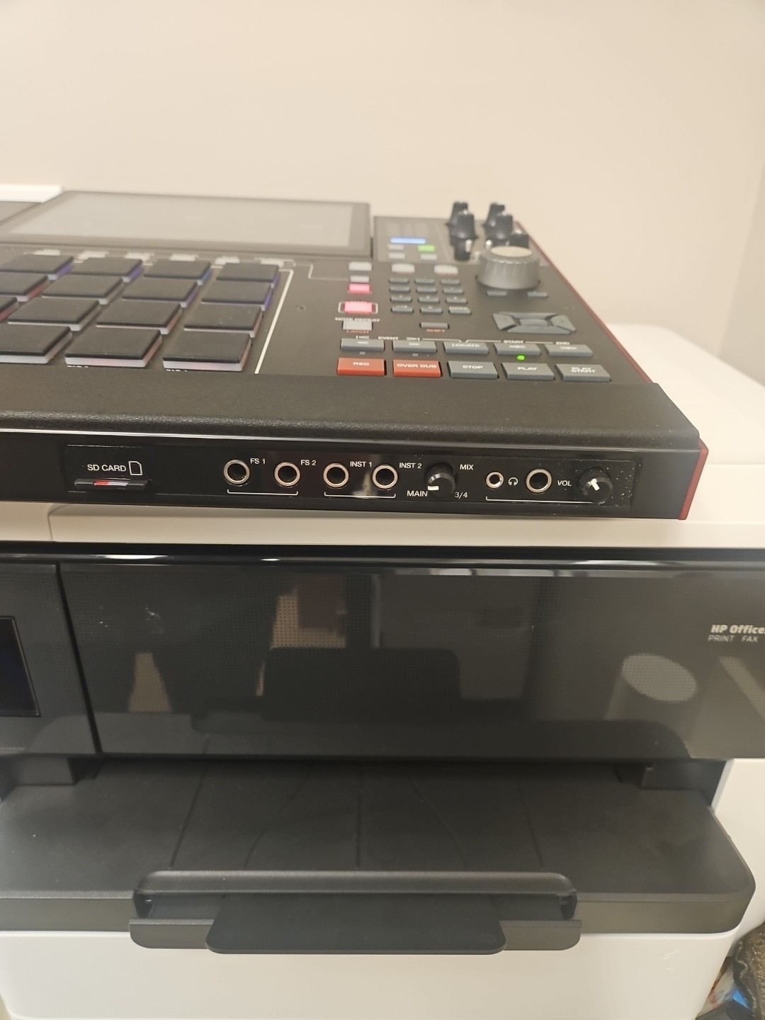 Akai Professional MPC-X Standalone Sampler and Sequencer-USED COND--sw2