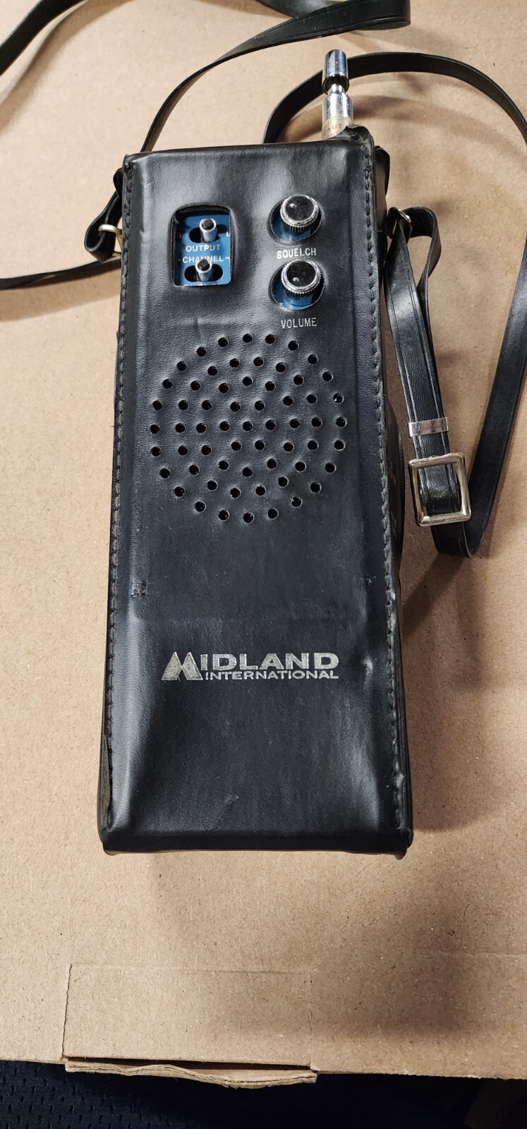 Midland Model 13-763 Walkie Talkie 5 Watt 3 Channel CB Handheld With Case