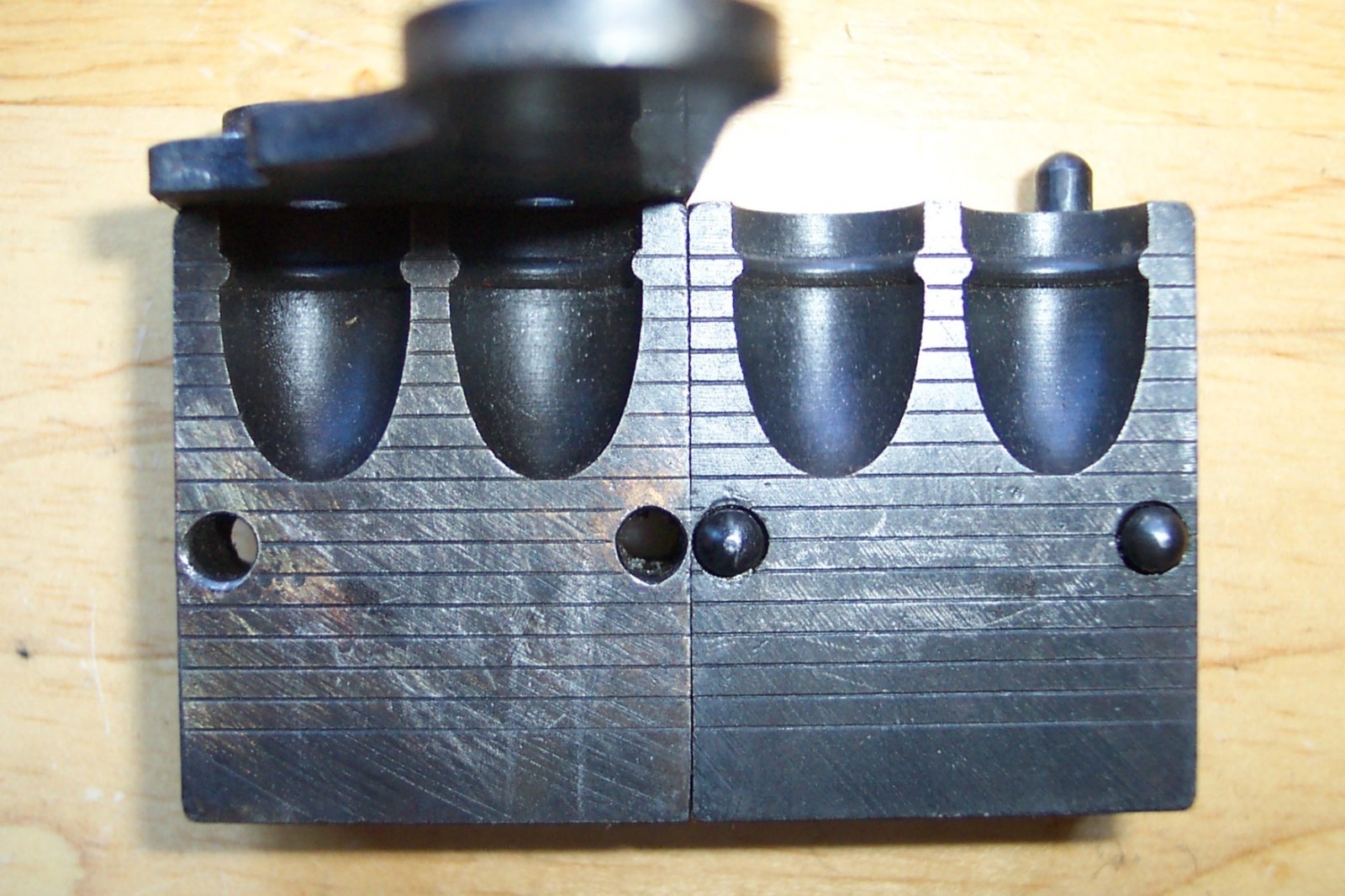 LYMAN/IDEAL 452374 45 CAL 225 GRAIN  BULLET MOLD 45ACP .45 ACP COLT