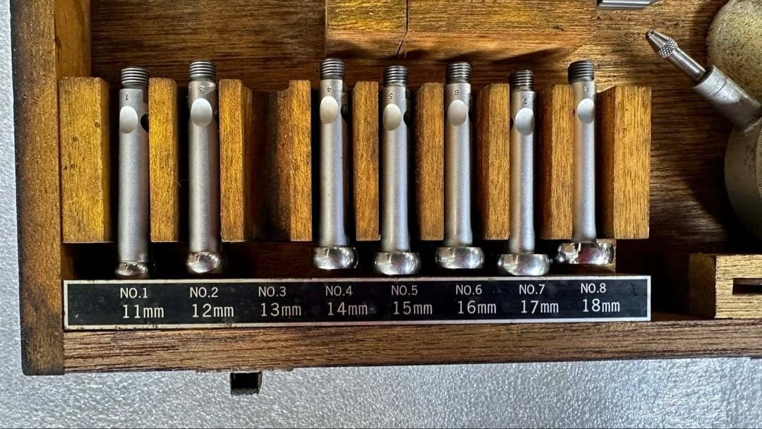 Mitutoyo CG-18A Cylinder Gauge 526-102 w/ Peacock Dial Gauge No.107 Used