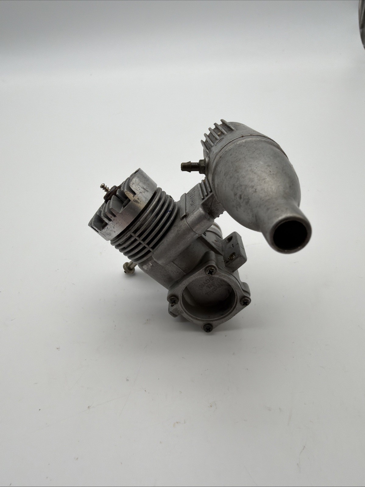 Vintage Thunder Tiger 25 RC model airplane engine M16