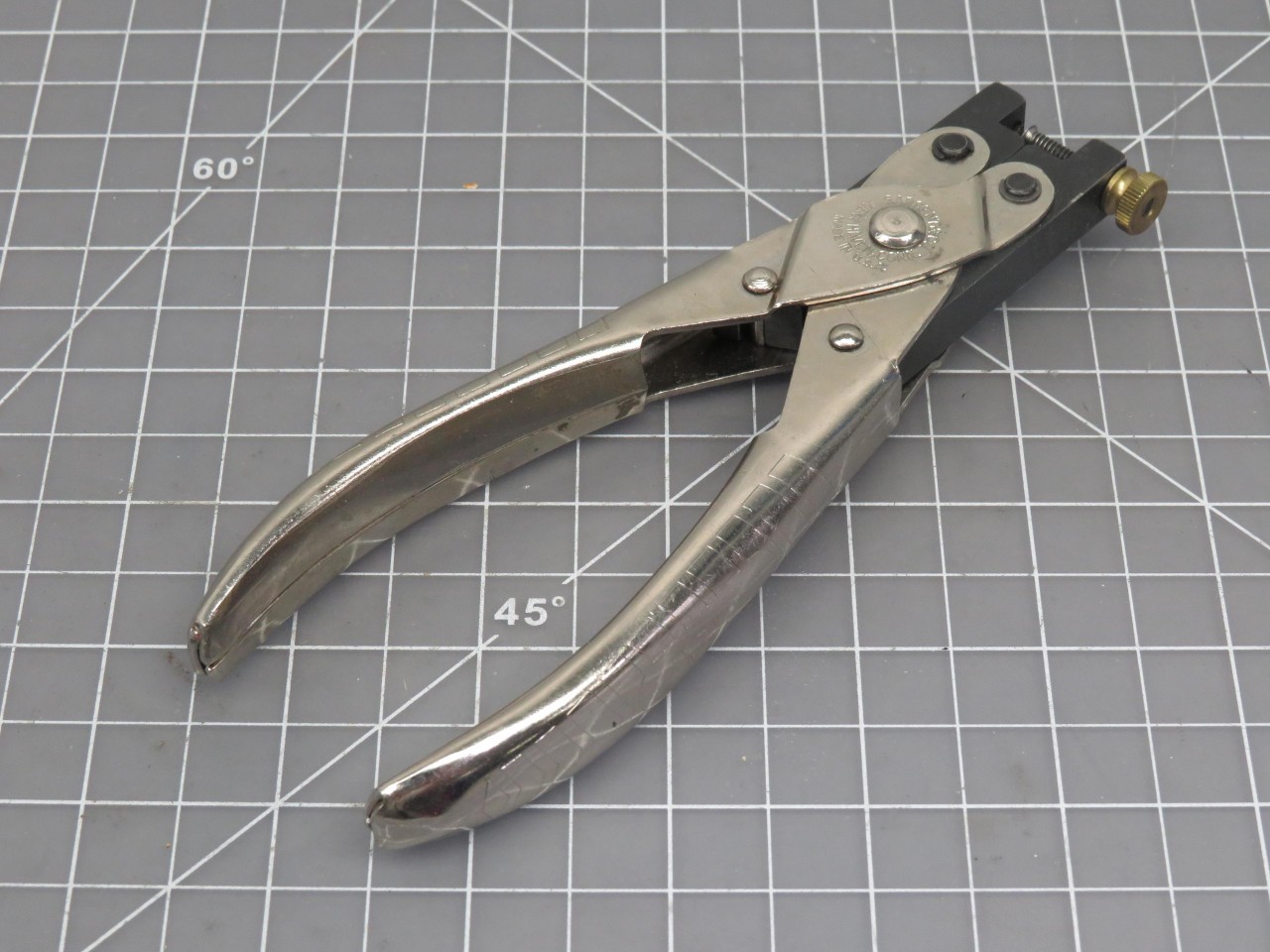 AMP 91117-6 CRIMPING TOOL T152880