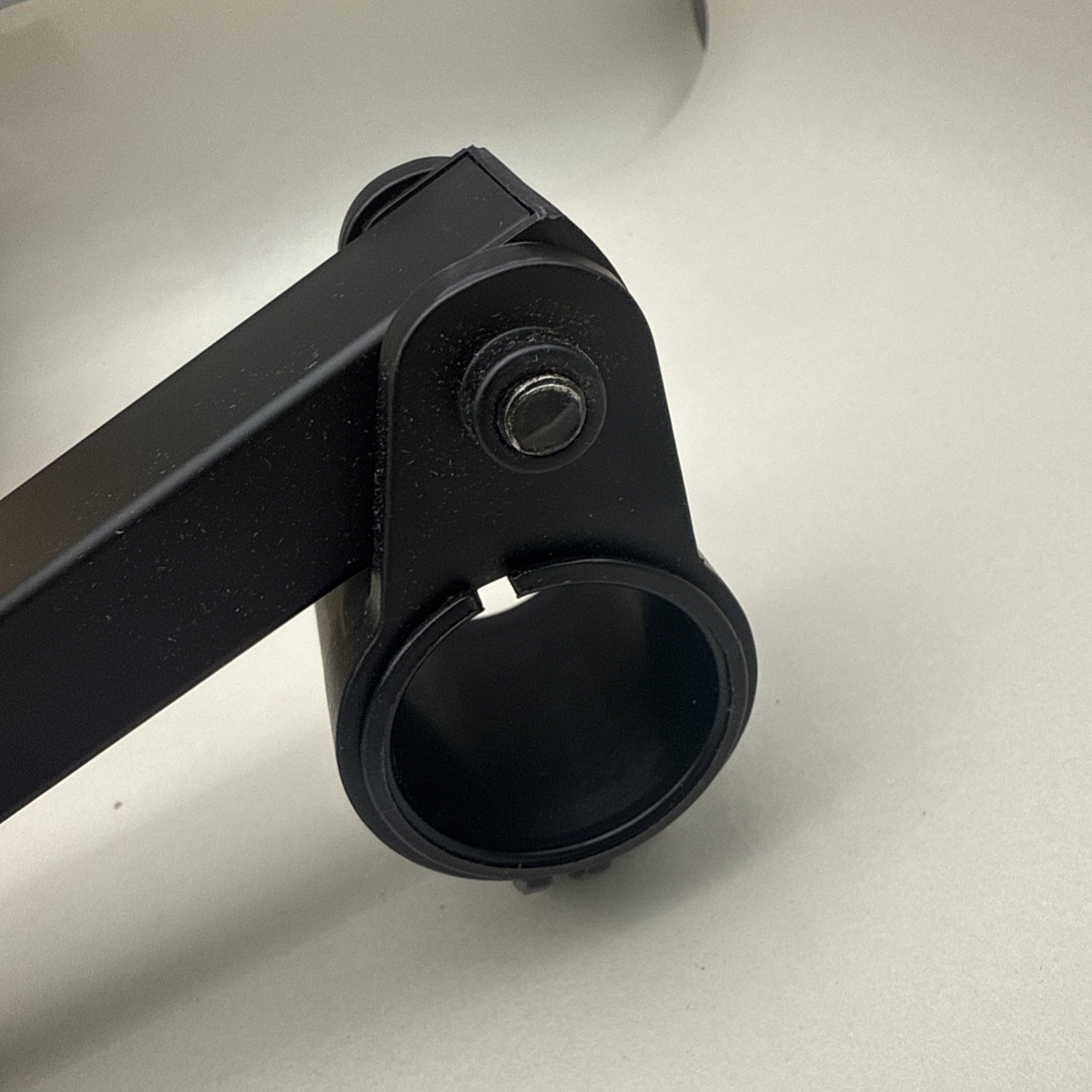 Wali Universal Pole Mount (Arm ONLY NO PLATE) NO HARDWARE *READ & SEE PHOTO