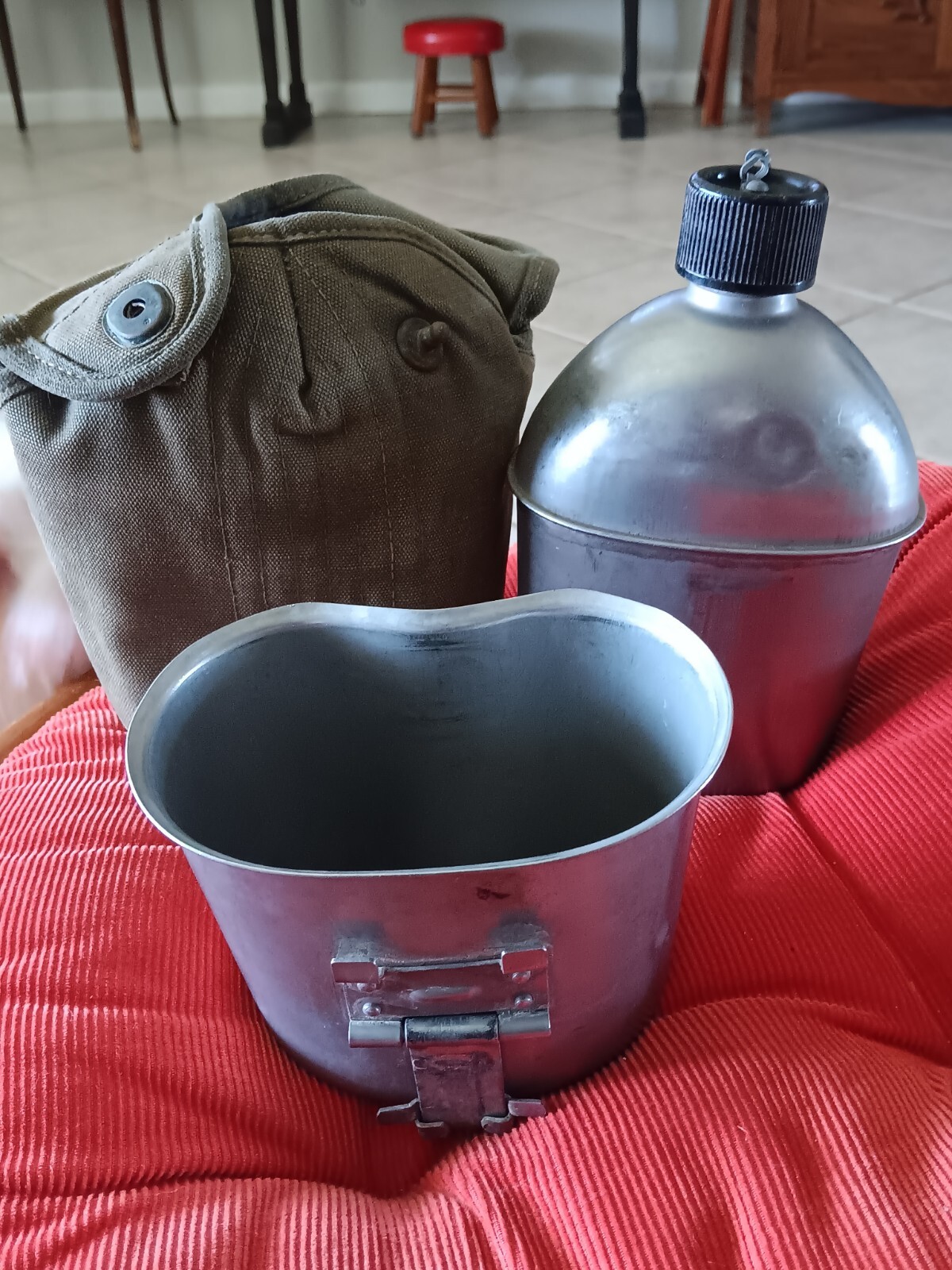 Vintage 1953 Us Military Canteen Cup And Carry Case