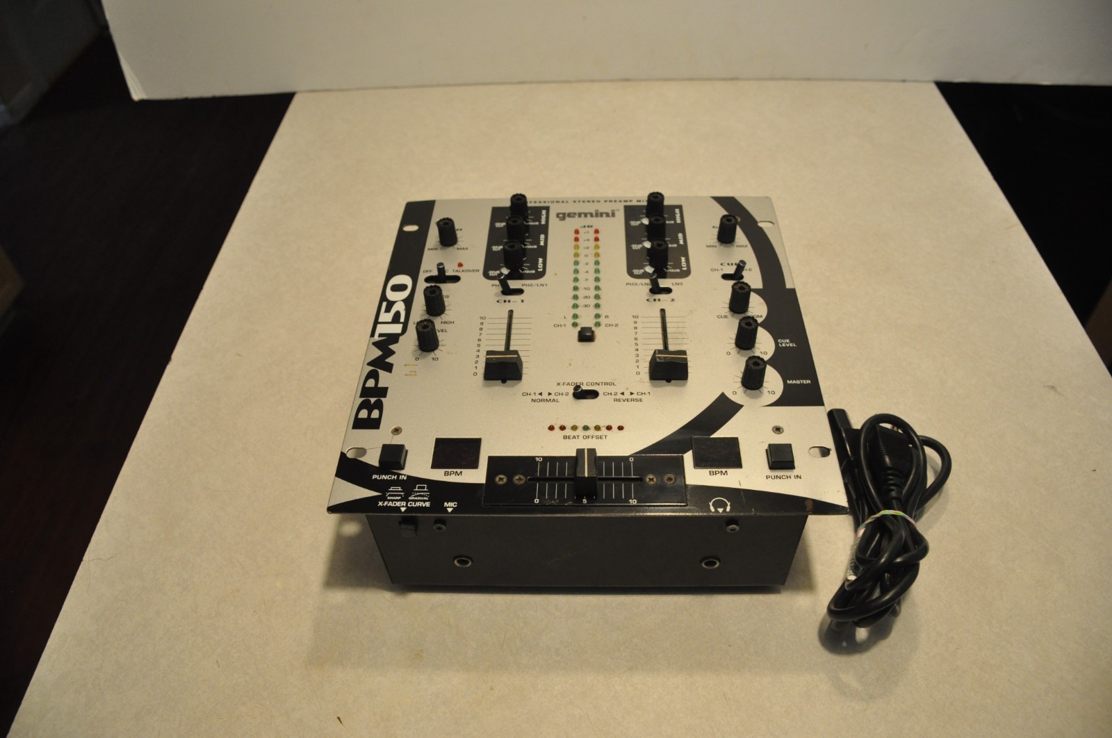 Gemini BPM-150 Professional Stereo Preamp Mix w/Power Cord Tested & Working