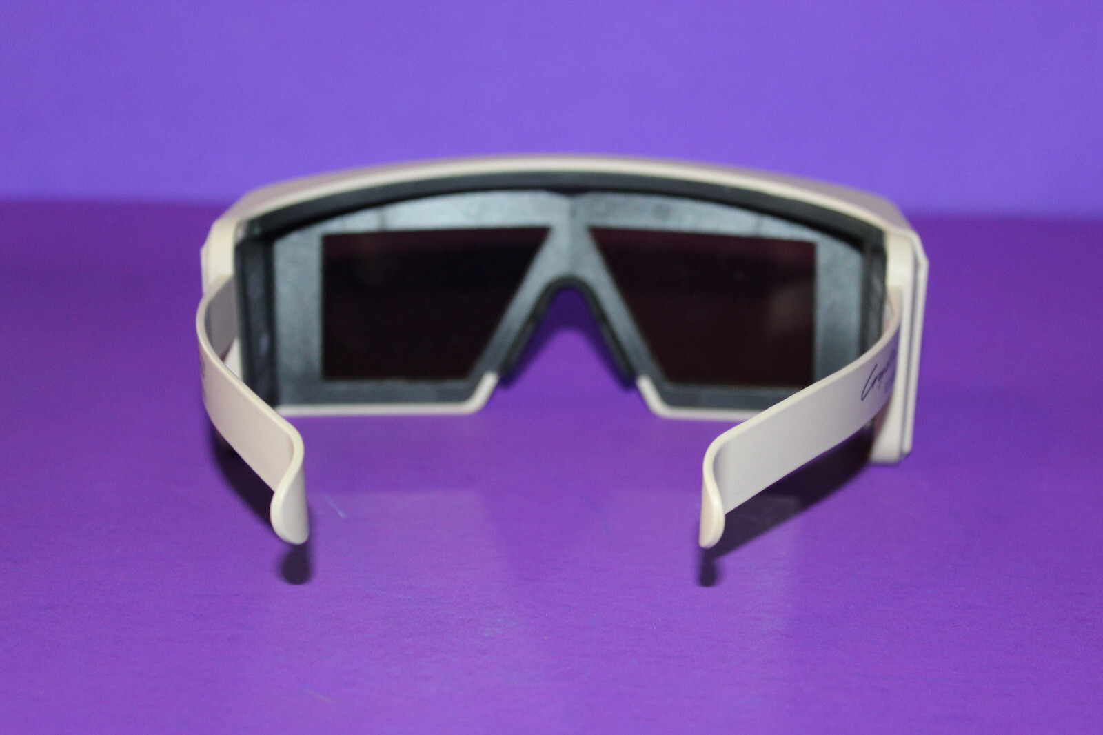StereoGraphics Crystal Eyes 3D & Transmitter & Stand with COA