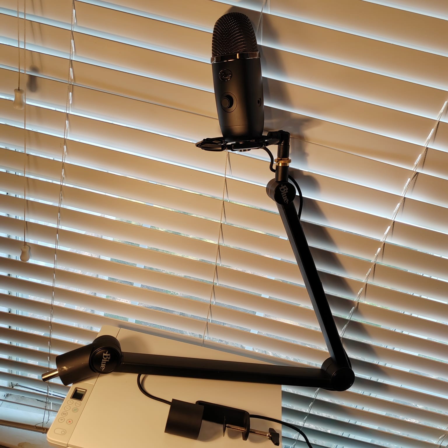 Blue Yeti USB Microphone w/ Boom Arm & Shock Mount – Great Condition