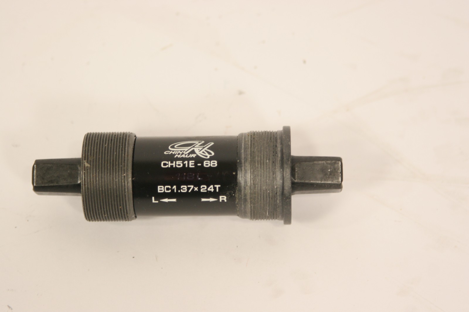 CH SEALED Bearing English Square Taper BOTTOM BRACKET 68 x 113.5mm CH13