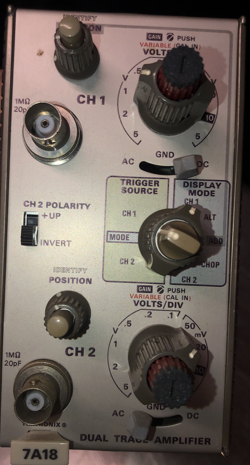 Tekronix Dual Trace Amplifier Module Unit model 7A18