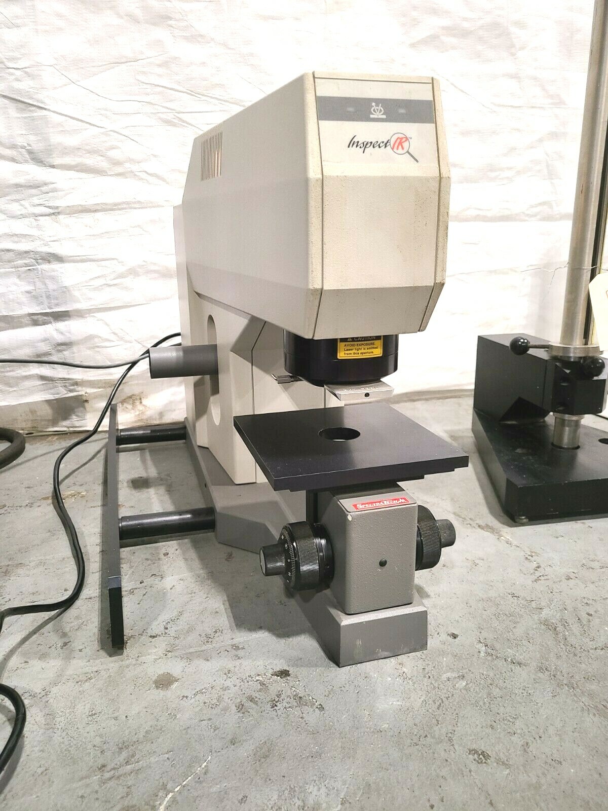 Spectra Tech Inspect IR Microscope Model 912A0368 tool inspection comparator
